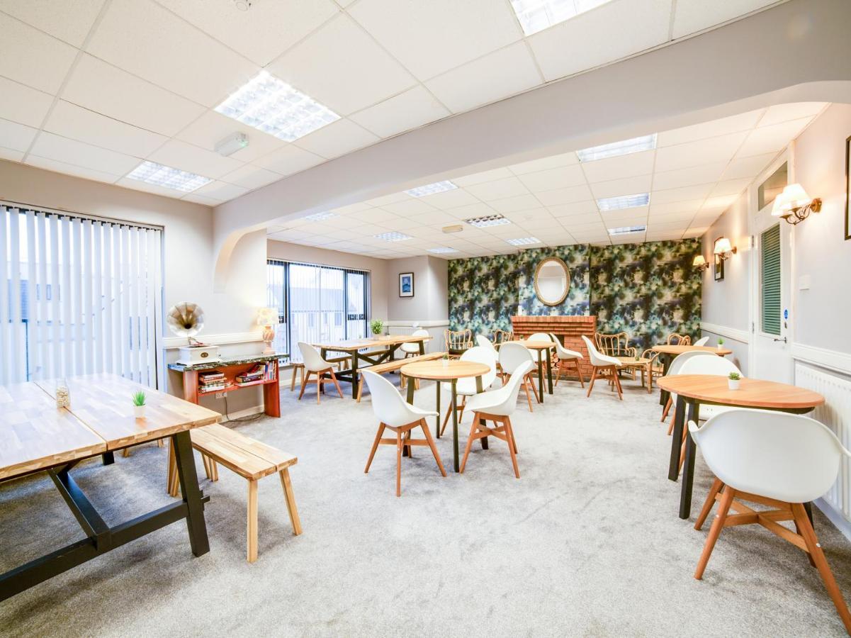 Rambler Travel Inn Portstewart Buitenkant foto