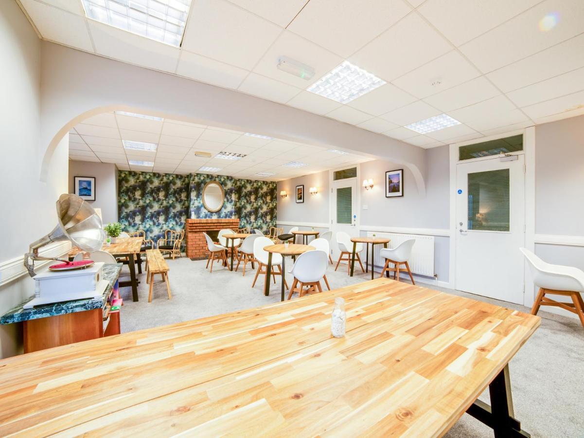 Rambler Travel Inn Portstewart Buitenkant foto